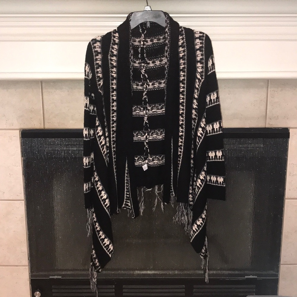Black, white and gray cardigan